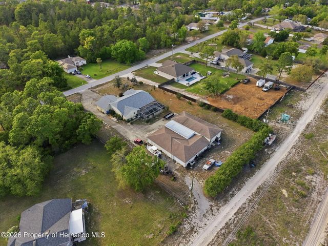 8038 Madrid Road, Weeki Wachee, FL 34613