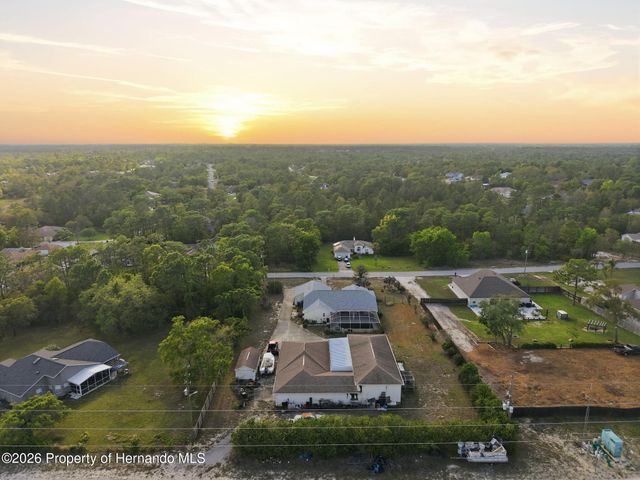 8038 Madrid Road, Weeki Wachee, FL 34613