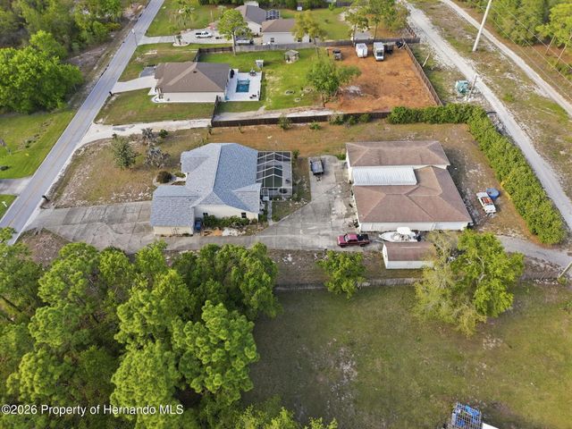 8038 Madrid Road, Weeki Wachee, FL 34613