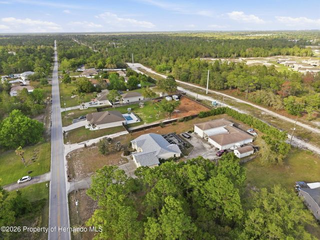 8038 Madrid Road, Weeki Wachee, FL 34613