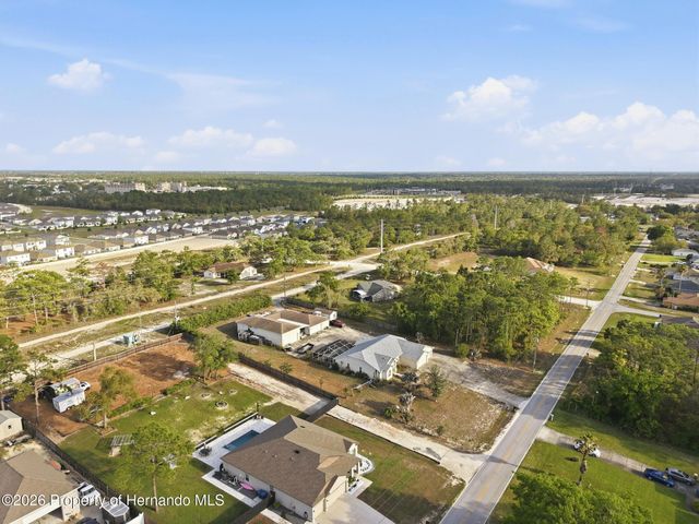 8038 Madrid Road, Weeki Wachee, FL 34613