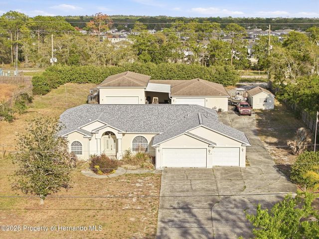 8038 Madrid Road, Weeki Wachee, FL 34613