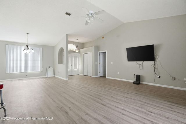 8038 Madrid Road, Weeki Wachee, FL 34613