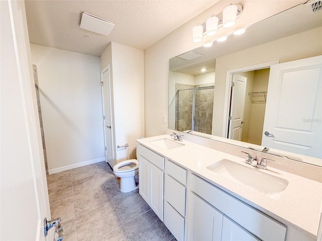 10537 GLOWING BEACON STREET, Orlando, FL 32829