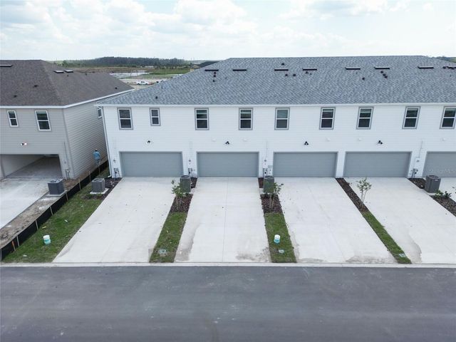 10537 GLOWING BEACON STREET, Orlando, FL 32829