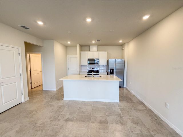 10537 GLOWING BEACON STREET, Orlando, FL 32829