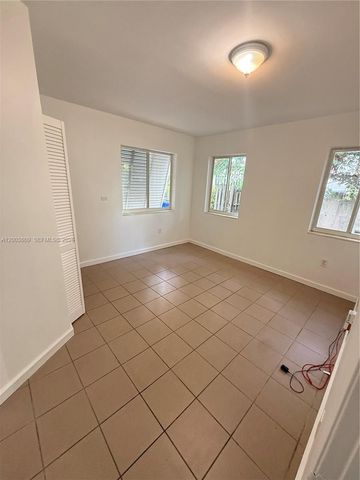 3031 W Center St 0, Miami, FL 33133
