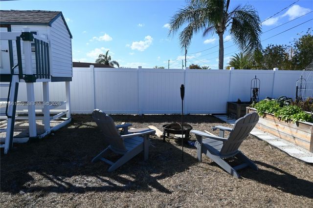 4616 SW Nackman Ter, Port St. Lucie, FL 34953