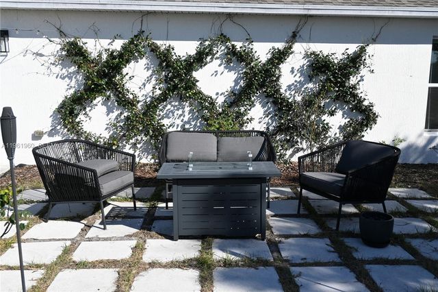 4616 SW Nackman Ter, Port St. Lucie, FL 34953