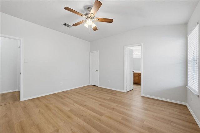 1118 Remington DR, Leander, TX 78641