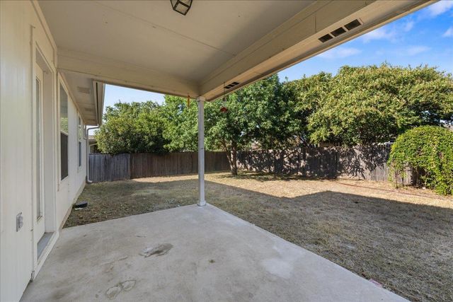 1118 Remington DR, Leander, TX 78641