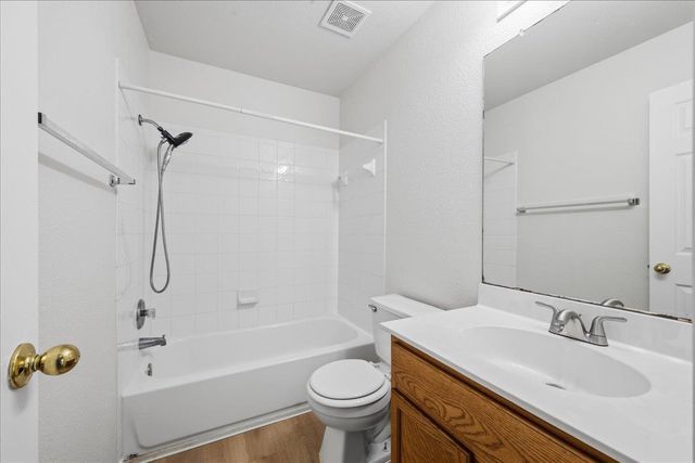 1118 Remington DR, Leander, TX 78641