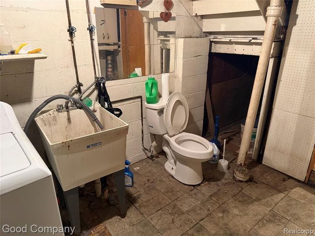 403 Maple Street, Wyandotte, MI 48192