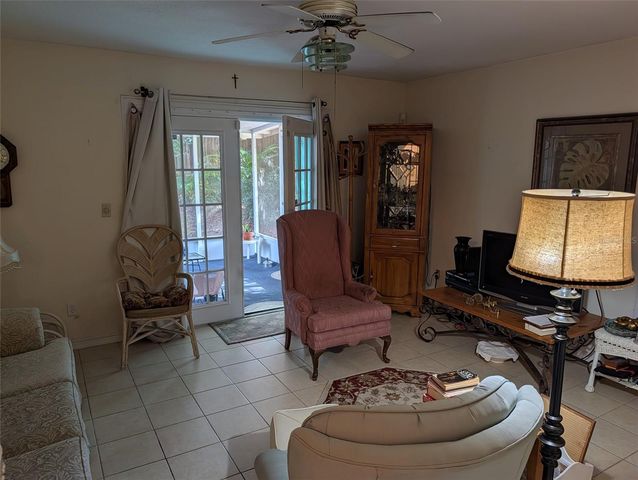 2407 SOUTH AVENUE, Leesburg, FL 34748
