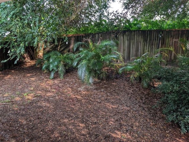 2407 SOUTH AVENUE, Leesburg, FL 34748