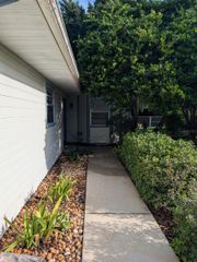 2407 SOUTH AVENUE, Leesburg, FL 34748