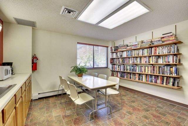 2275 Youngman Avenue 308W, Saint Paul, MN 55116