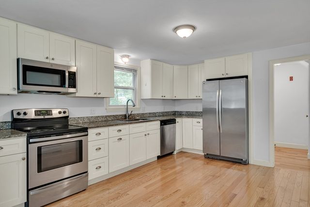 32 Dewey Rd, Lexington, MA 02420