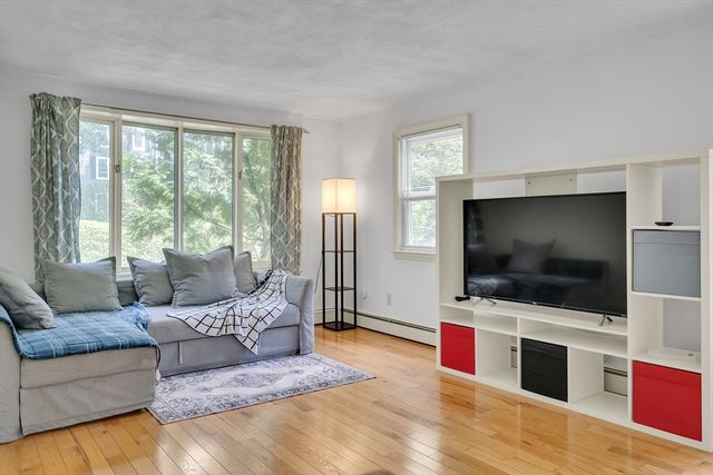 32 Dewey Rd, Lexington, MA 02420