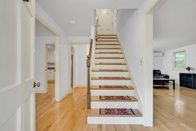 32 Dewey Rd, Lexington, MA 02420