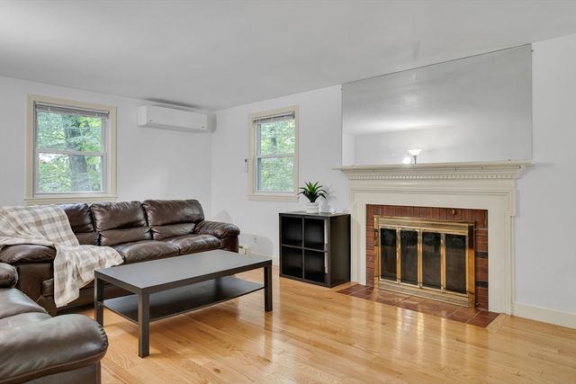 32 Dewey Rd, Lexington, MA 02420