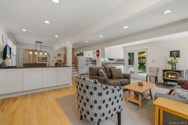 324 Haverstraw Road, Suffern, NY 10901