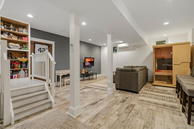 324 Haverstraw Road, Suffern, NY 10901