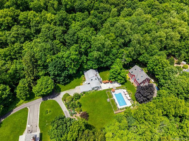 324 Haverstraw Road, Suffern, NY 10901