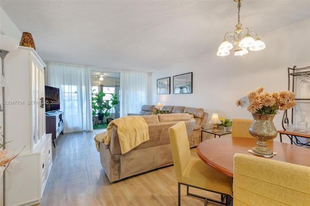 6000 NW 64th Avenue 110, Tamarac, FL 33319