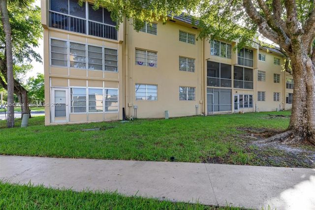6000 NW 64th Avenue 110, Tamarac, FL 33319