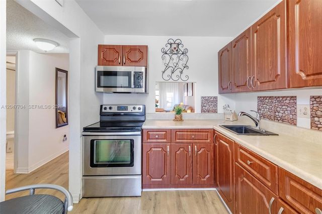 6000 NW 64th Avenue 110, Tamarac, FL 33319