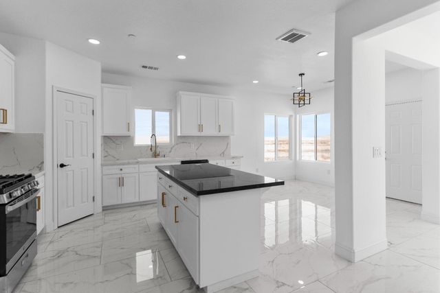 36950 Pauline Avenue, Madera, CA 93636