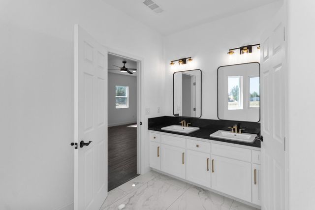 36950 Pauline Avenue, Madera, CA 93636