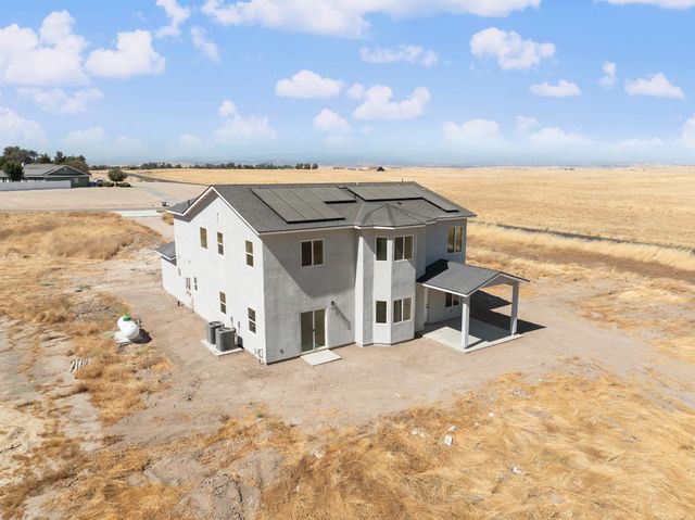 36950 Pauline Avenue, Madera, CA 93636