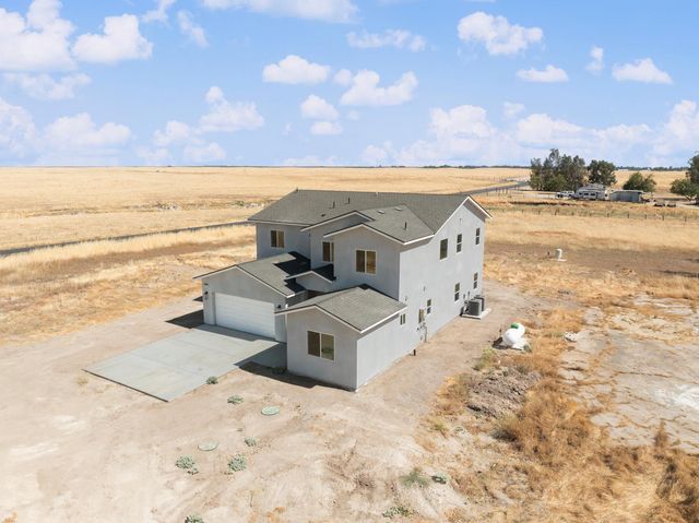 36950 Pauline Avenue, Madera, CA 93636