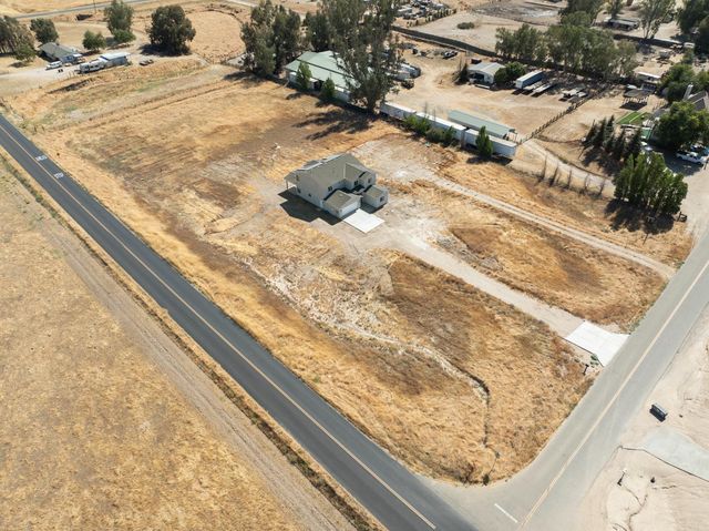 36950 Pauline Avenue, Madera, CA 93636