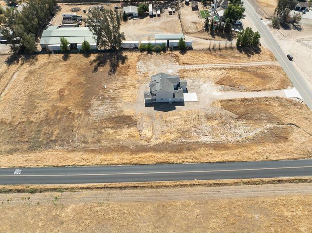 36950 Pauline Avenue, Madera, CA 93636