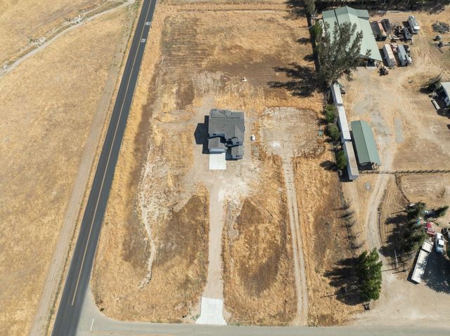 36950 Pauline Avenue, Madera, CA 93636