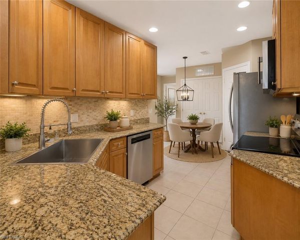 11951 Champions Green WAY 401, Fort Myers, FL 33913
