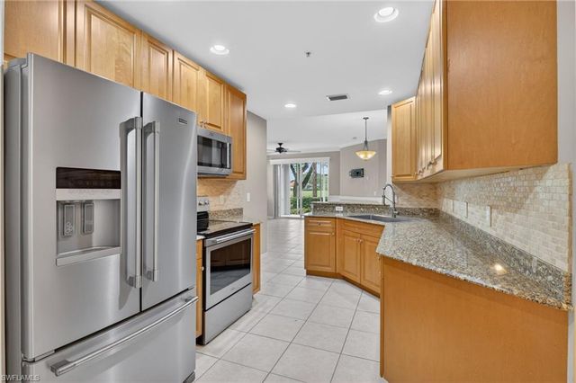 11951 Champions Green WAY 401, Fort Myers, FL 33913