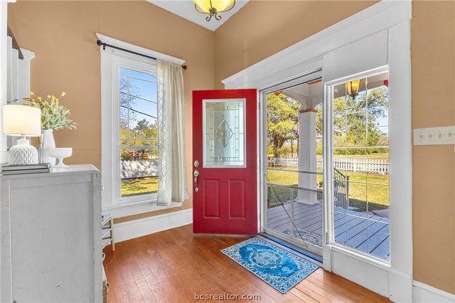 1121 Ursuline Avenue, Bryan, TX 77803