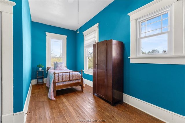 1121 Ursuline Avenue, Bryan, TX 77803