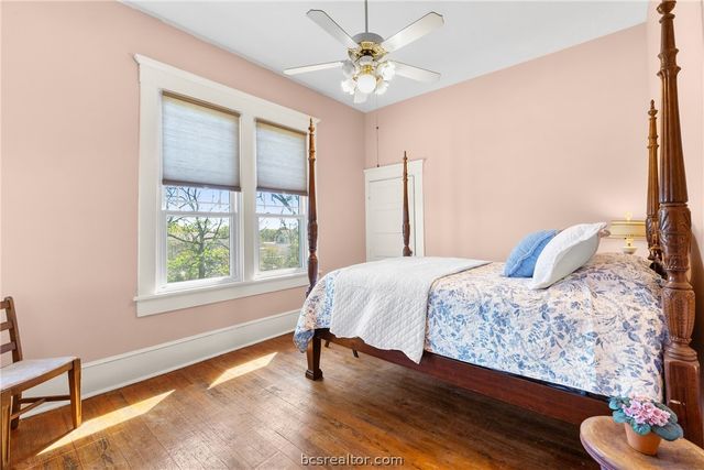 1121 Ursuline Avenue, Bryan, TX 77803