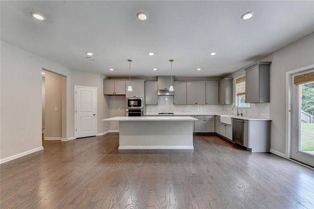 955 Laura Jean Court, Buford, GA 30518