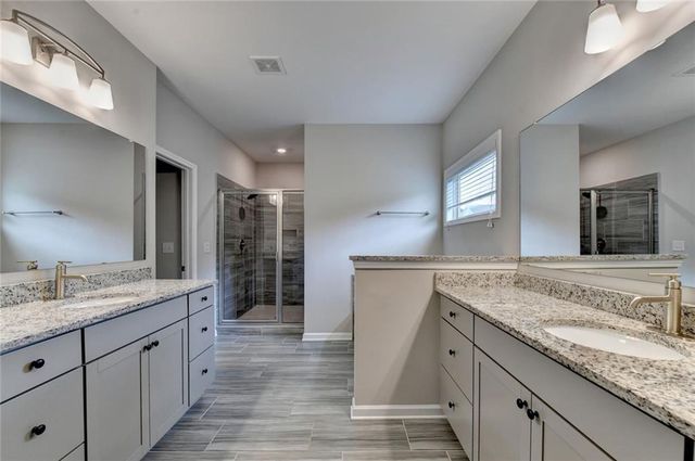 955 Laura Jean Court, Buford, GA 30518