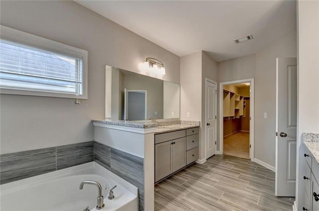 955 Laura Jean Court, Buford, GA 30518