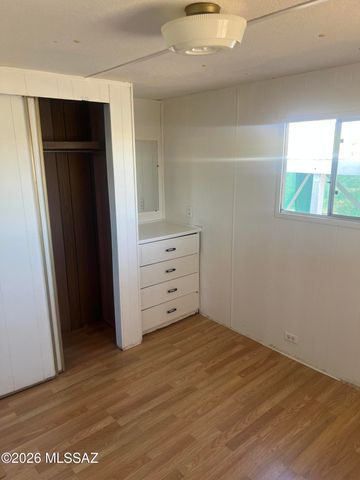 9690 W Sky Blue Drive, Tucson, AZ 85735