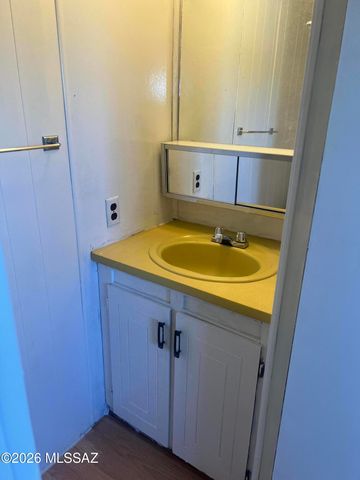 9690 W Sky Blue Drive, Tucson, AZ 85735