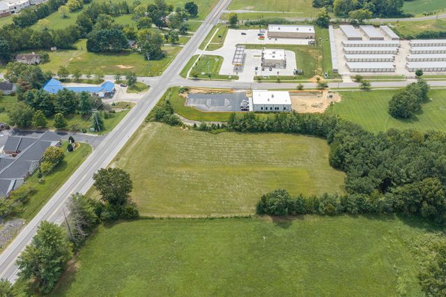 2365 Highway 31, W, White House, TN 37188