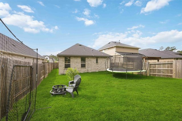 35432 Woodtrace Circle, Pinehurst, TX 77362